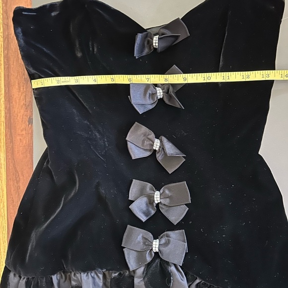 80's Albert Nipon Black Velvet and Satin Cocktail Dress Formal Goth Gothic - Picture 11 of 12